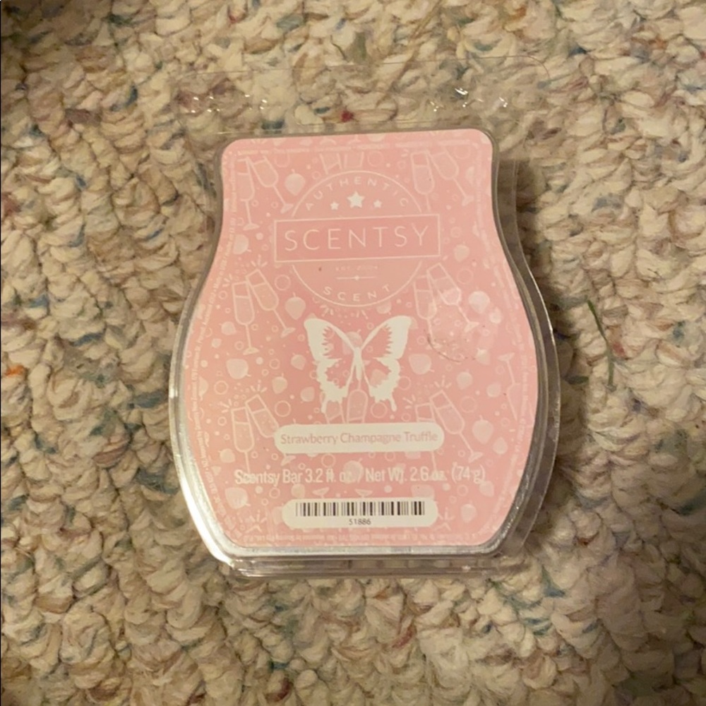 Strawberry Champagne Truffle Scentsy Bar